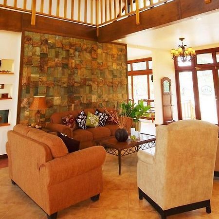 Pinegrove Lodge Mountain Resort Cagayan de Oro Exterior foto